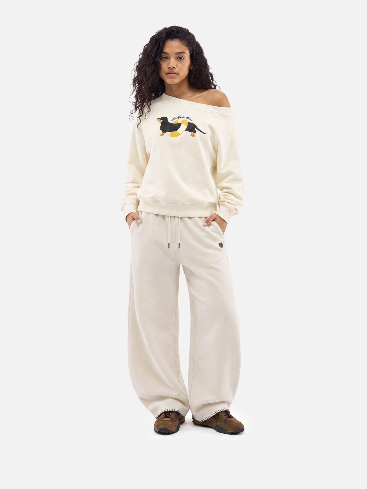 [Pre-Order] Aelfric Eden Dachshund Off-The-Shoulder Sweatshirt